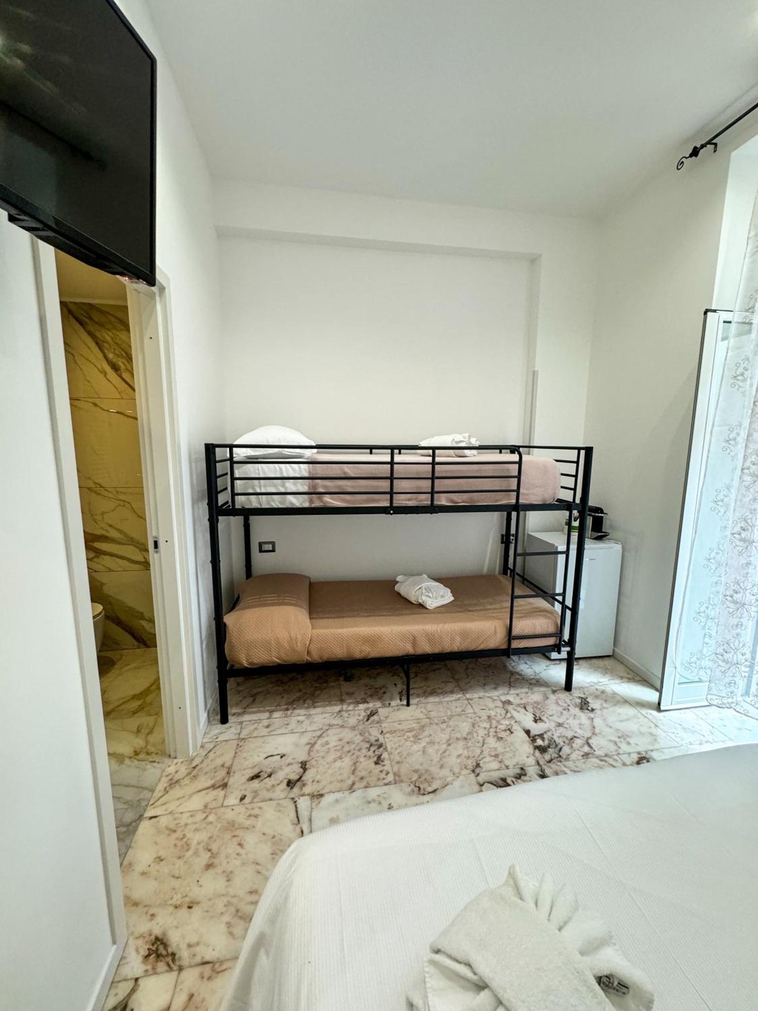 Hotel Barone House Roma Exterior foto